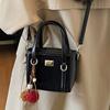 Fashion casual messenger bag autumn new niche feeling trendy portable bucket bag simple shoulder bag underarm bag