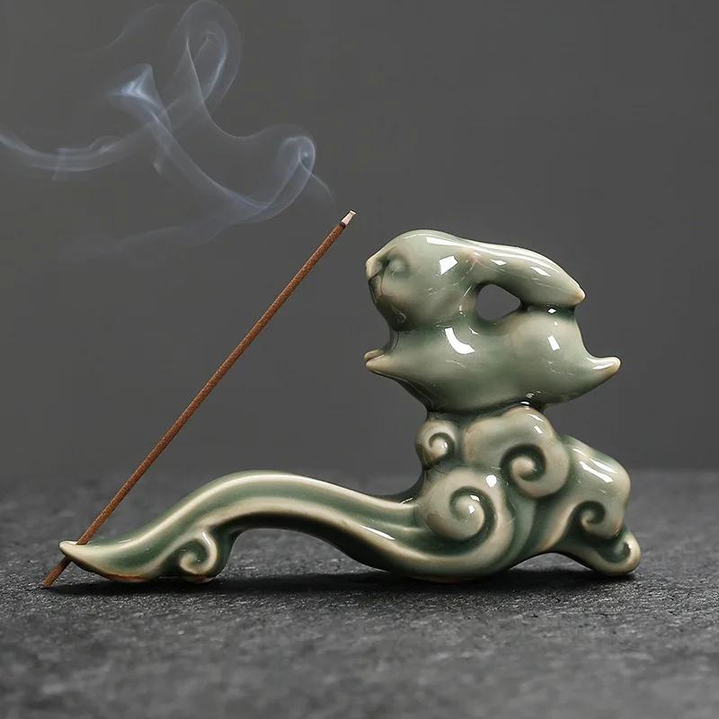 1 Peça Suporte de Incenso Coelho de Jade Celadon sobre Nuvens Auspiciosas Perfeito para Varetas de Sândalo Decoração Elegante para Casa (Sem Incenso)