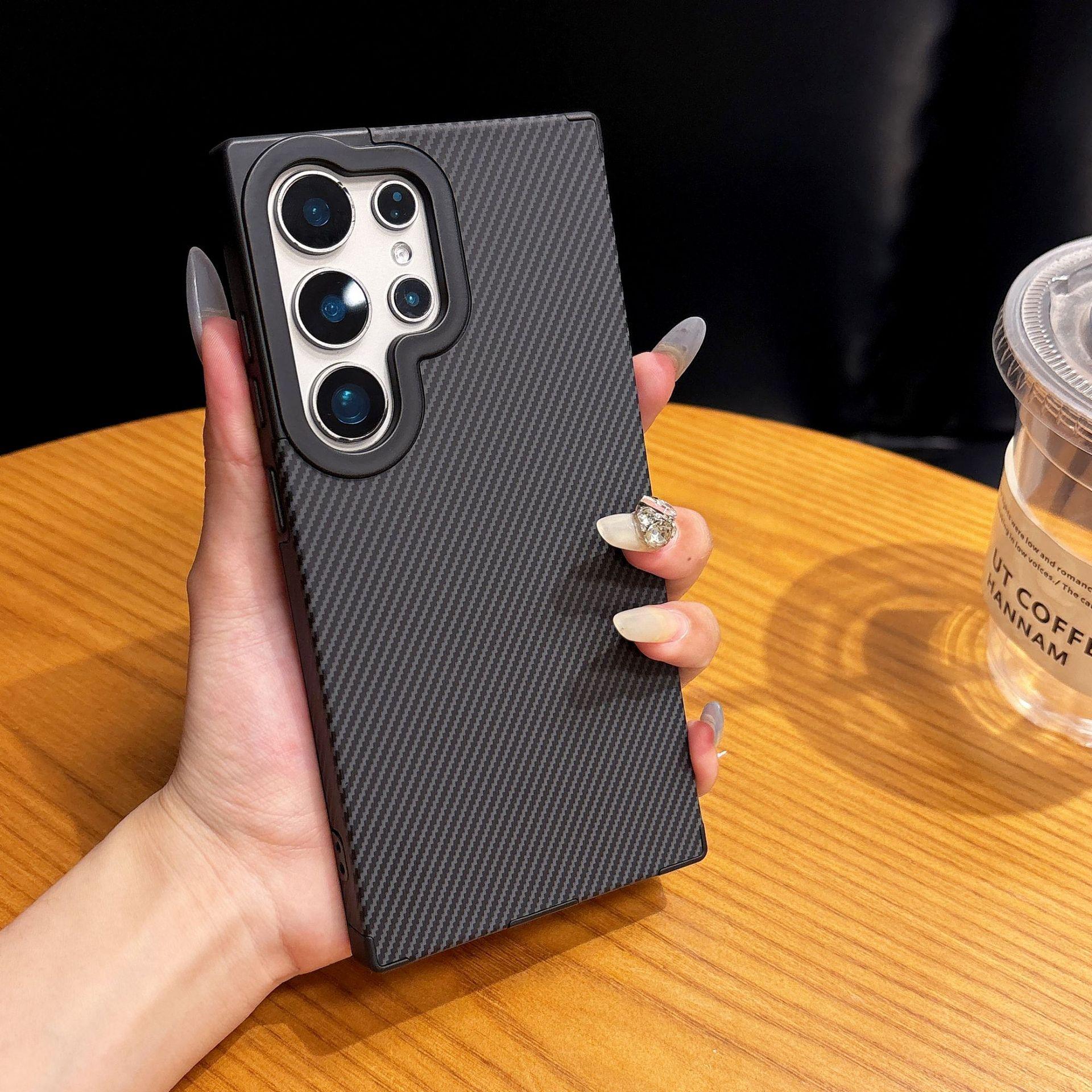 

Подходит для Samsung S25ultra Бизнес-чехол для телефона с рисунком из углеродного волокна S24 Встроенный магнитный браслет-подставка Защитный чехол Galaxy S22 Ultra