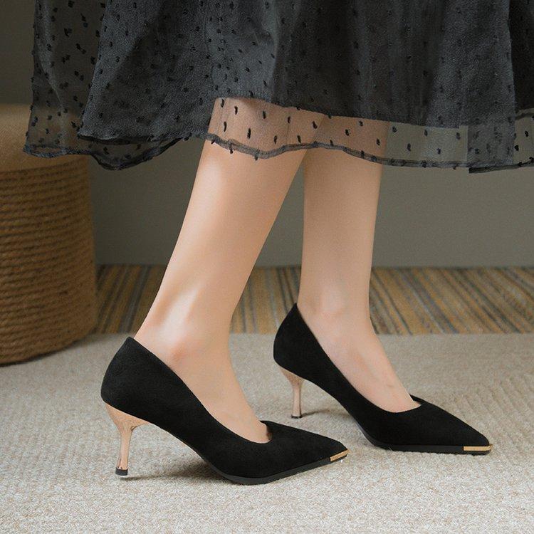 Metal pointed high heels women's thin heels 2025 new Korean version black suede celebrity style shallow mouth temperament single shoes