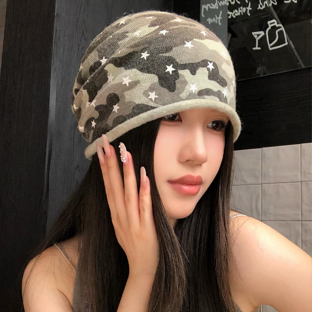 Vintage camouflage star knitted heap hat female early autumn American hottie big head circumference cold hat showing face small bag head hat