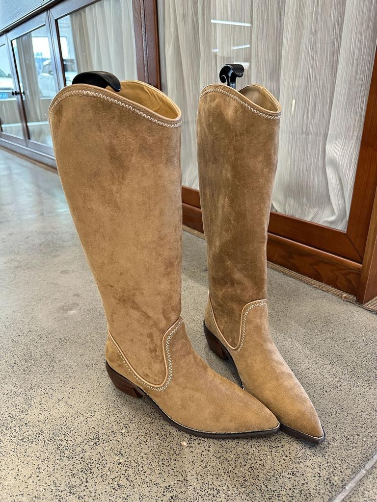 2025 European and American new fashionable metal pointed matte leather high boots thick heel sleeve thin western denim