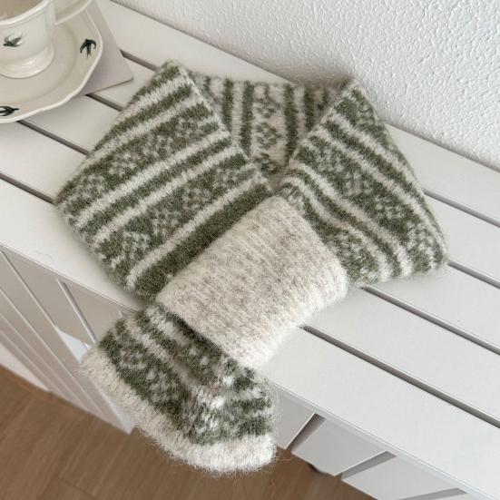 Winter Scarf Small Hole Design Thickened Warm Print Scarf Windproof Cold-Resistant Women Neck Warmer