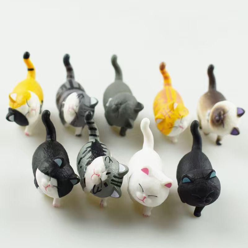 9 Stück Süße Katzen-Ornamente Set Kawaii Schreibtisch-Dekoration Für Zuhause Büro Mini-Katzenfiguren Mit Glöckchen Perfektes Geburtstagsgeschenk