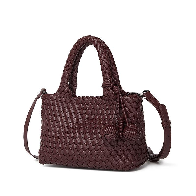 New High-end Texture Hand-woven Bag Women's Fashion Personalized Handbag Pendant Vegetable Basket Hand Bag