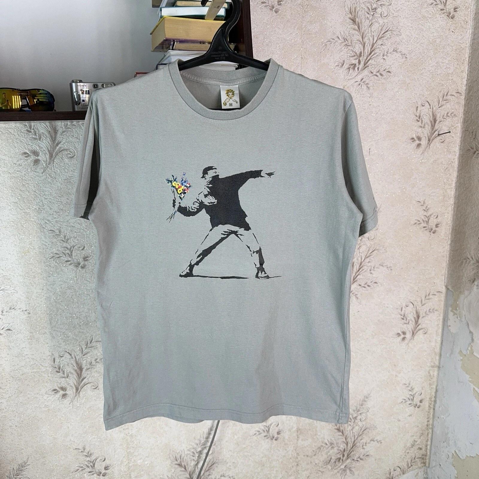 Banksy T shirt Art Flower bouquet Thrower molotov Rioter Screen Printing Sz M S