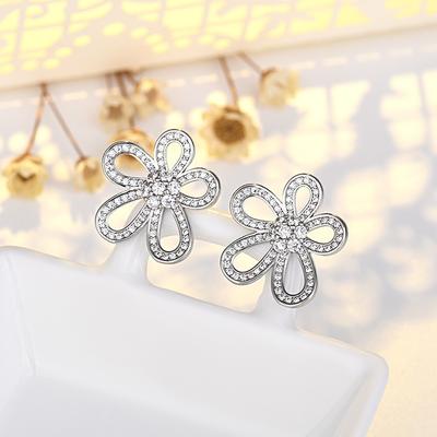 Zirconium Five-petal Flower Earrings Earrings Simple, Fashionable, Elegant and Gentle Fairy