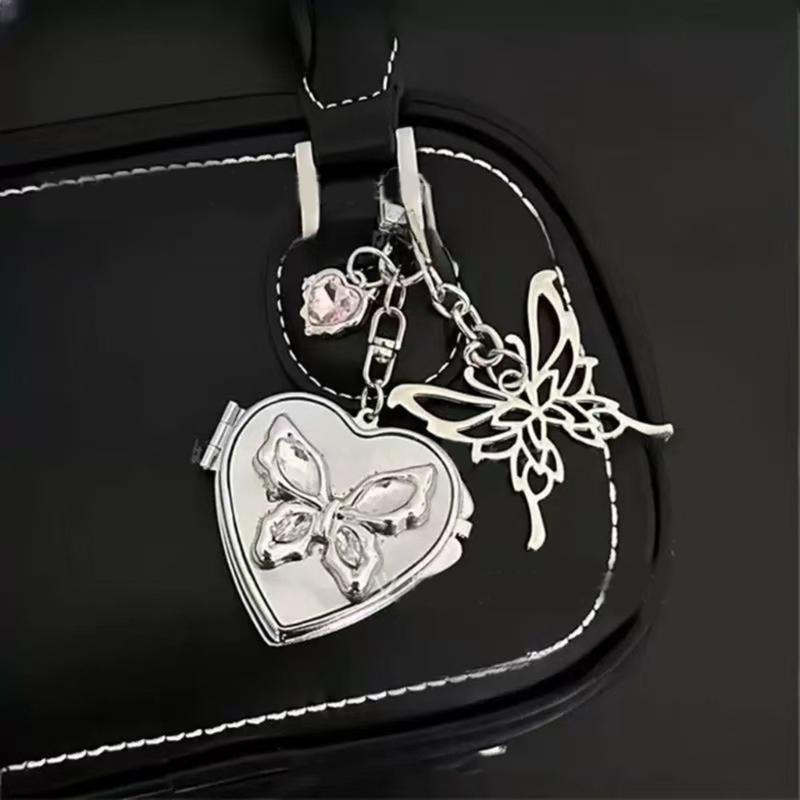 Vintage Style Butterfly Heart Keychain Lightweight Butterfly Heart Keychain With Vintage Appeal for Bags Keys Backpacks