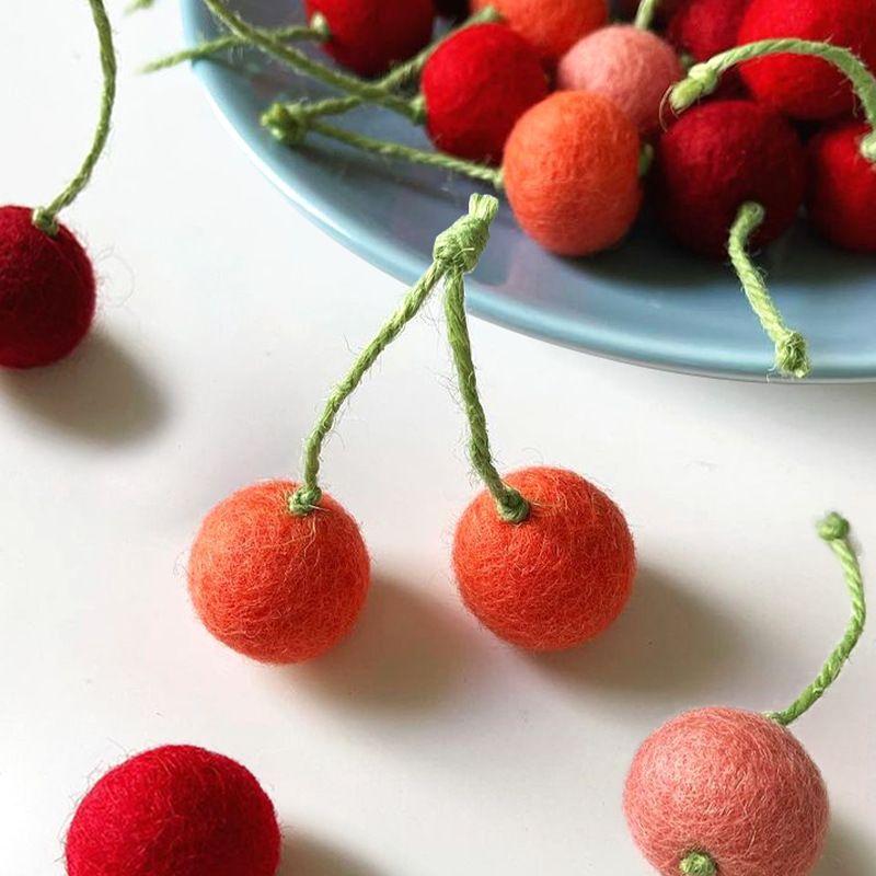 

Cat Kitten Toy Cherry Ball Cat Self-Hi Relieving Stuffy Molar Decompression Woolen Yarn Ball Pet Supplies Sachet Lb Cherry ball 5 Pack [with plant Saché]]