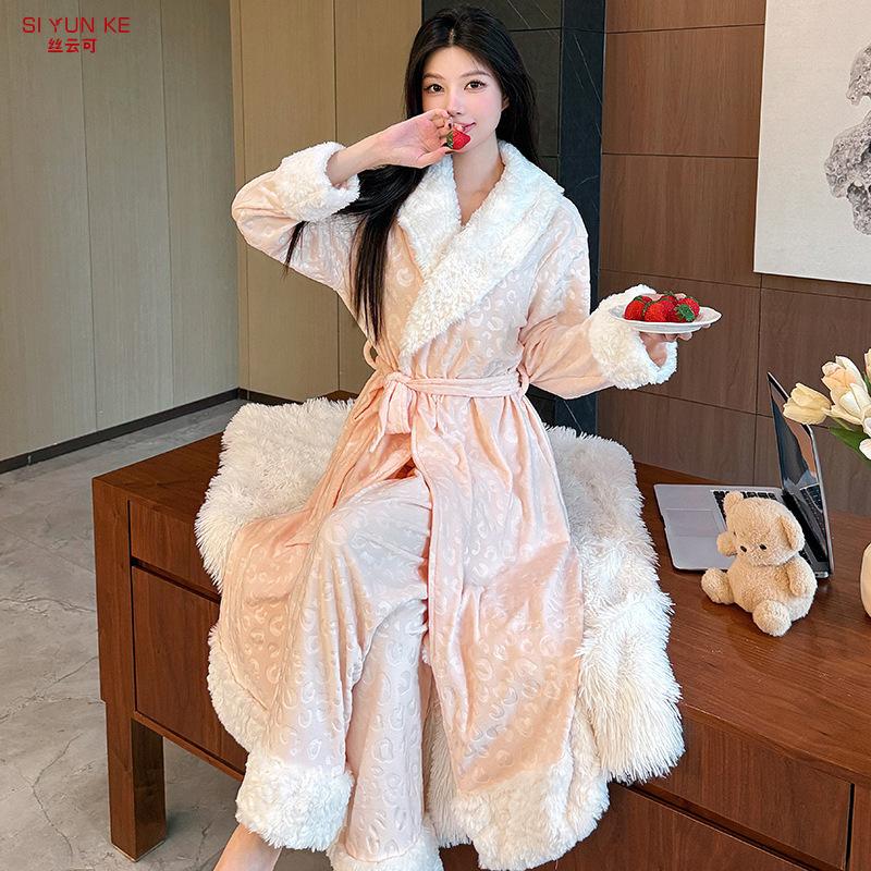 Autumn and winter new island fleece extended nightgown bathrobe sexy pure wind pressure flower leopard print thickened loungewear pajamas women