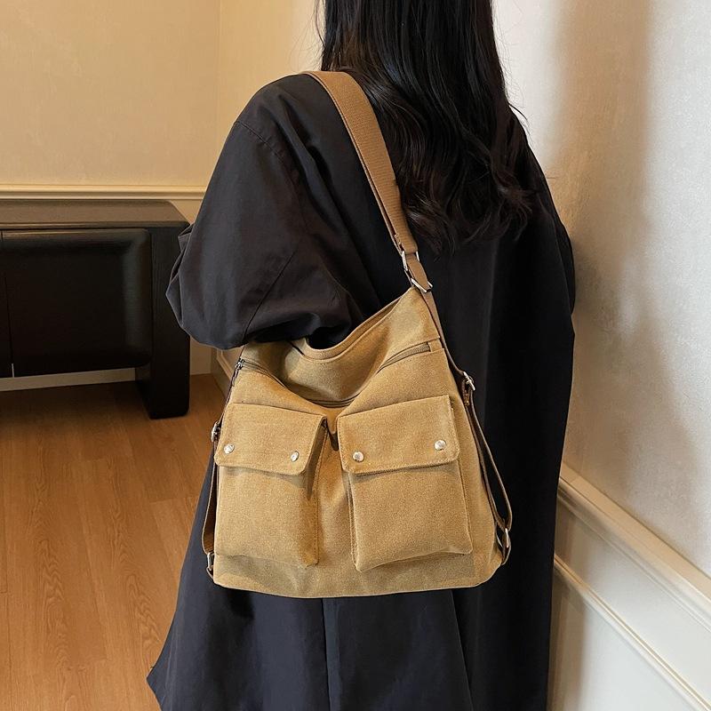 2025 fashion trend texture casual shoulder messenger bag autumn and winter new bag personalized women's tote bag