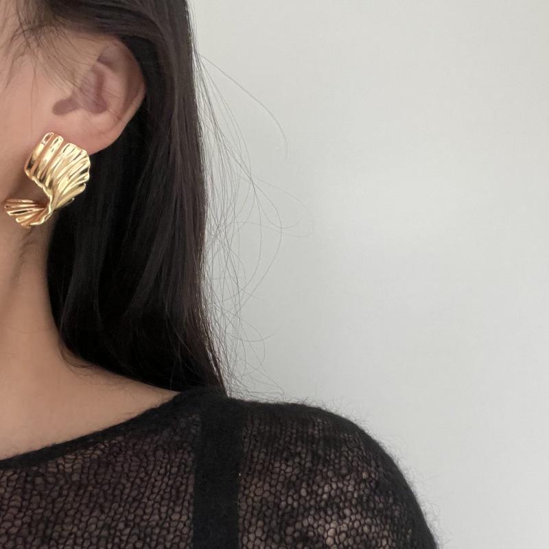 S925 Silver Needle Unique European & American Earrings - 2024 Trendy Metallic Pleated Ear Studs for Women