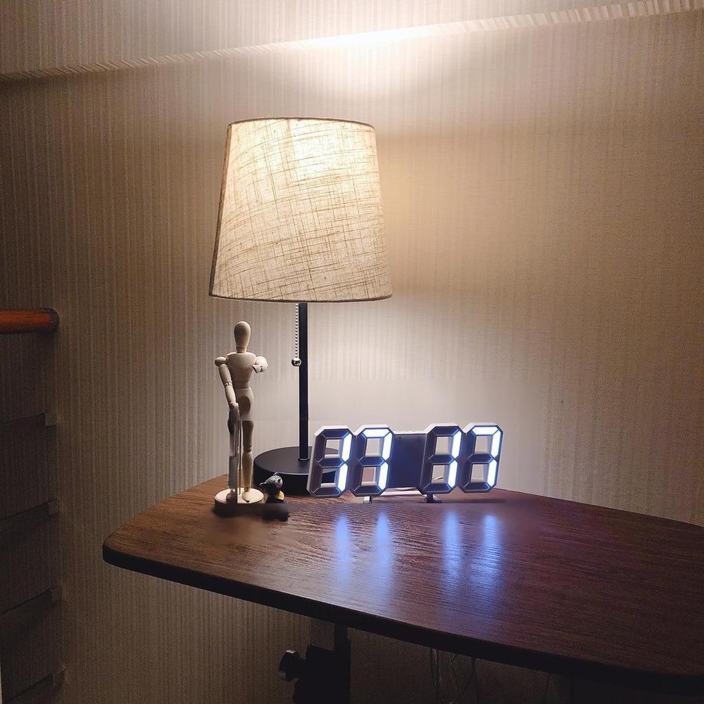 Koreański 3D LED Cyfrowy Zegar Ścienny - Prosty i Stylowy Design Zasilany przez USB