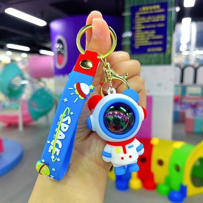 Entzückender Cartoon-Astronauten-Bär Schlüsselanhänger Niedliches Rucksack-Anhänger Auto-Schlüssel Zubehör Ideales Geschenk