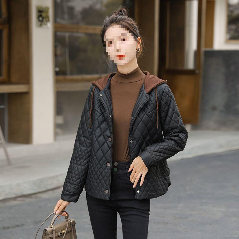 Women's Crack-Free Wash-Free Hooded Down Jacket - Short Style for Autumn and Winter 2025, Faux Two-Piece, Diamond Pattern.