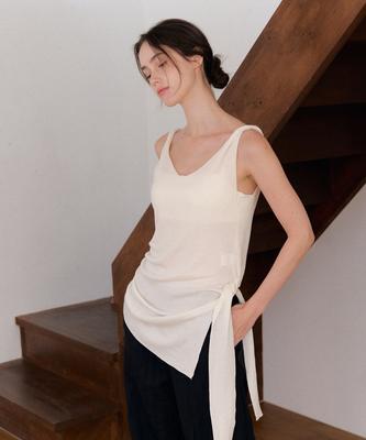 Meojiaenminggeul Hera Shirring Belt Deep V Sleeveless Knit Top Blouse (Ivory)