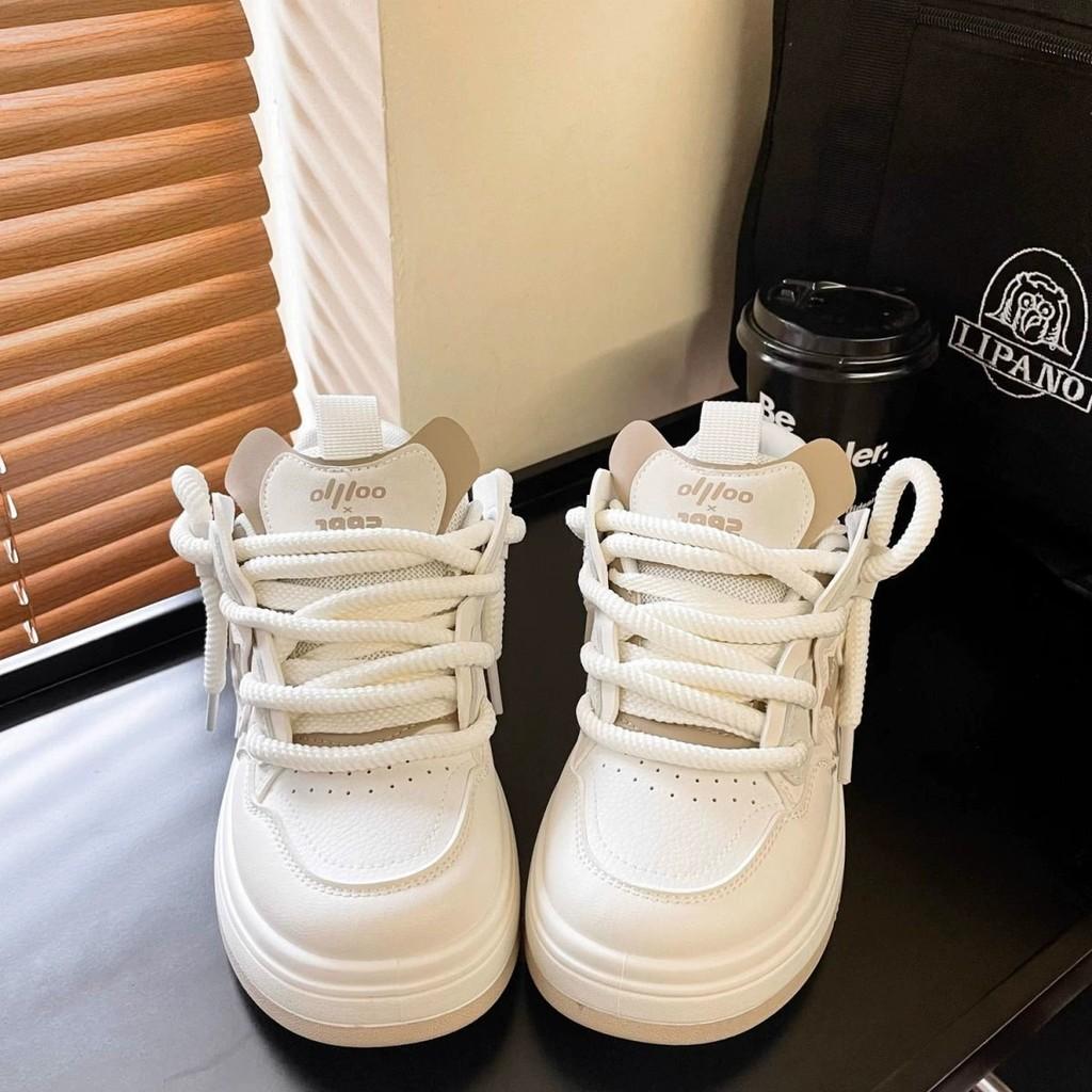 White Sneakers For Women With Thick Sole And Crossed Laces For Casual Daily Wear