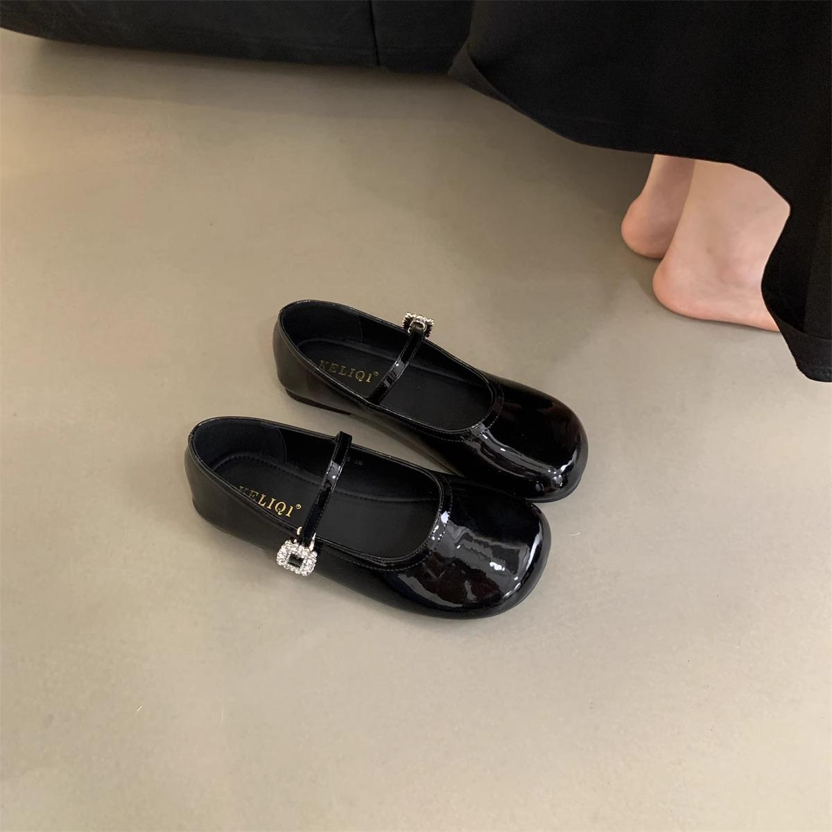 

Французский вечерний бриз с круглым носком и неглубоким горлом, женские туфли на плоской подошве, весенние модели 2024 года, корейская версия, нежная фея, туфли Мэри Джейн из кожи 40 чёрный