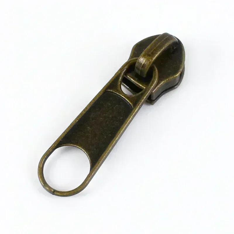 Meetee 5-20 Szt. 5# Suwak do Zamka Błyskawicznego na Zamki Nylonowe Stop Cynku Główka Zamka Dekoracja Brązowy Ciągnik Zamka Błyskawicznego Akcesoria do Szycia Kurtki Płaszcza