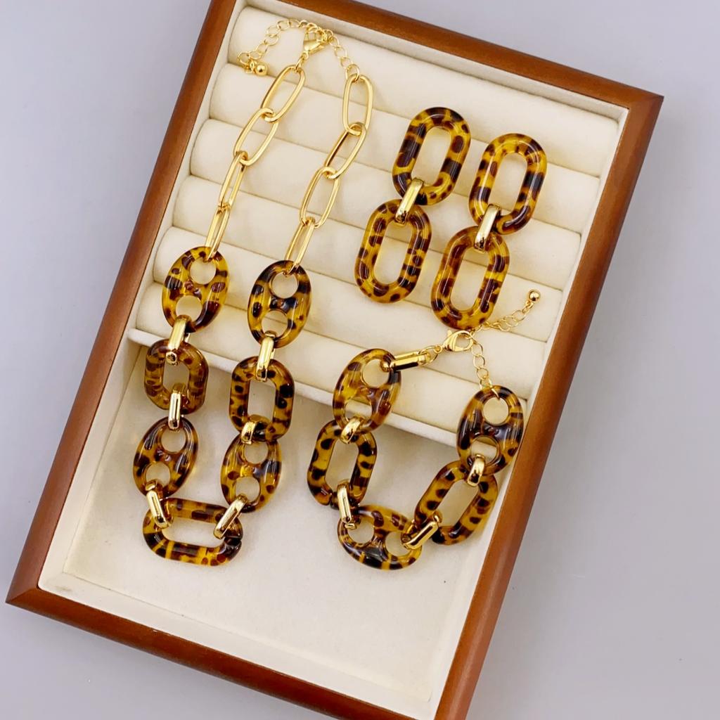 Fashionable Leopard Print Acrylic Amber Colored Necklace Bracelet Earring Set for Women's Daily Wear Jewelry Sets