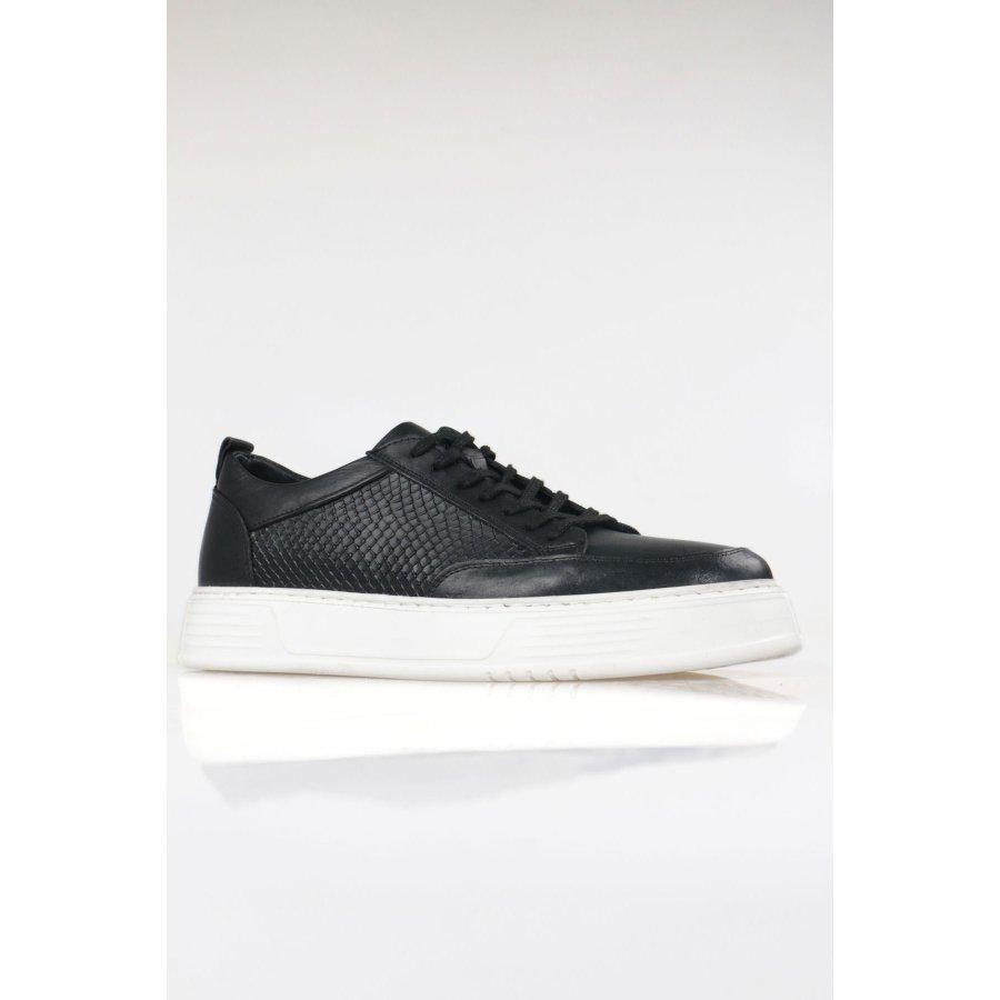 

Мужская повседневная стильная обувь из натуральной кожи на белой подошве 40 чёрный