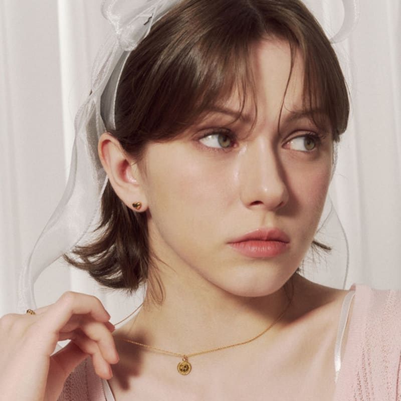 JUDY AND PAUL [925 Silver] Muse All-Silver Plump Heart Earrings