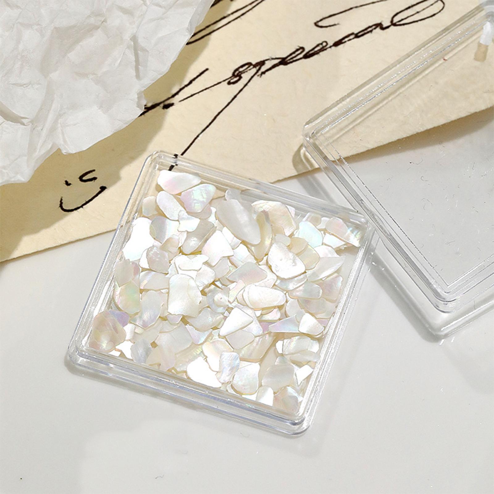 

1 Box Aurora Shell Flakes Abalone Nails Charm Thin Natural Irregular Slice Shell Stone Sequin Manicure Art Decoration Salon Diy білий
