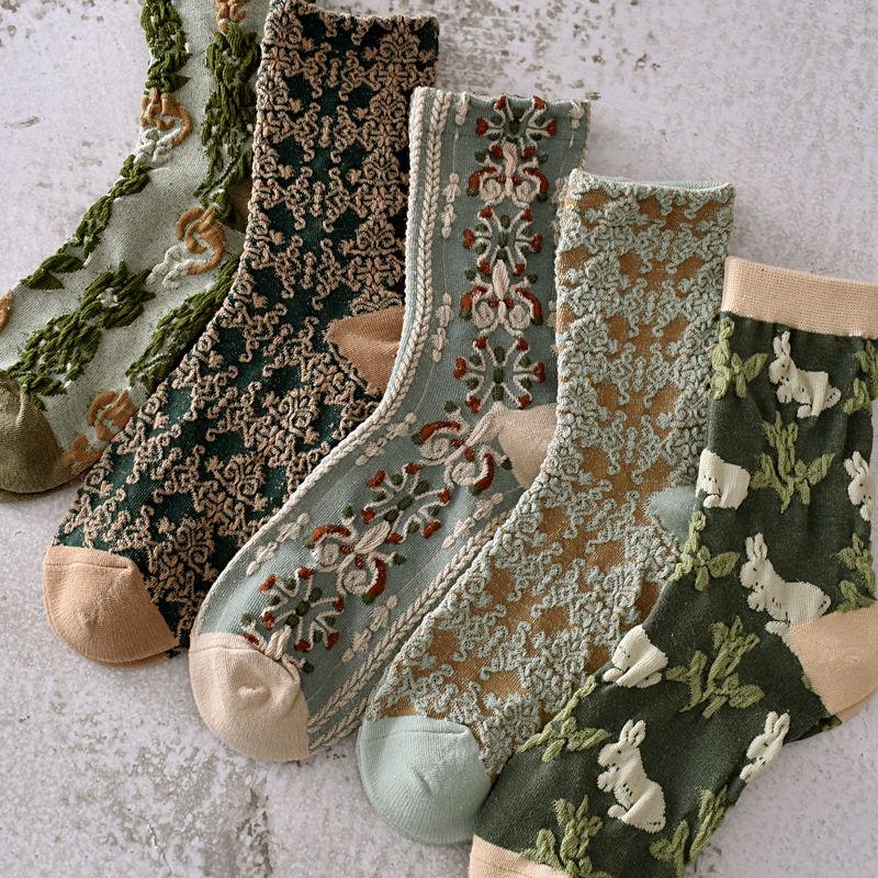 Retro three-dimensional relief socks female medium tube cute Mori series