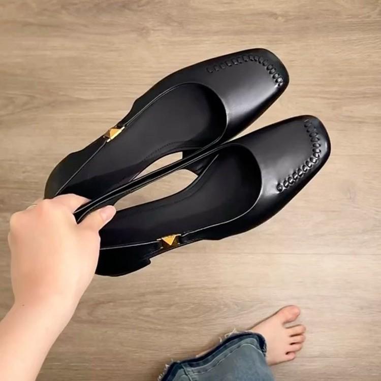 Sheepskin version~ retro shallow mouth square head side empty metal single shoes women's one-pedal commuting thick heel with skirt sandals