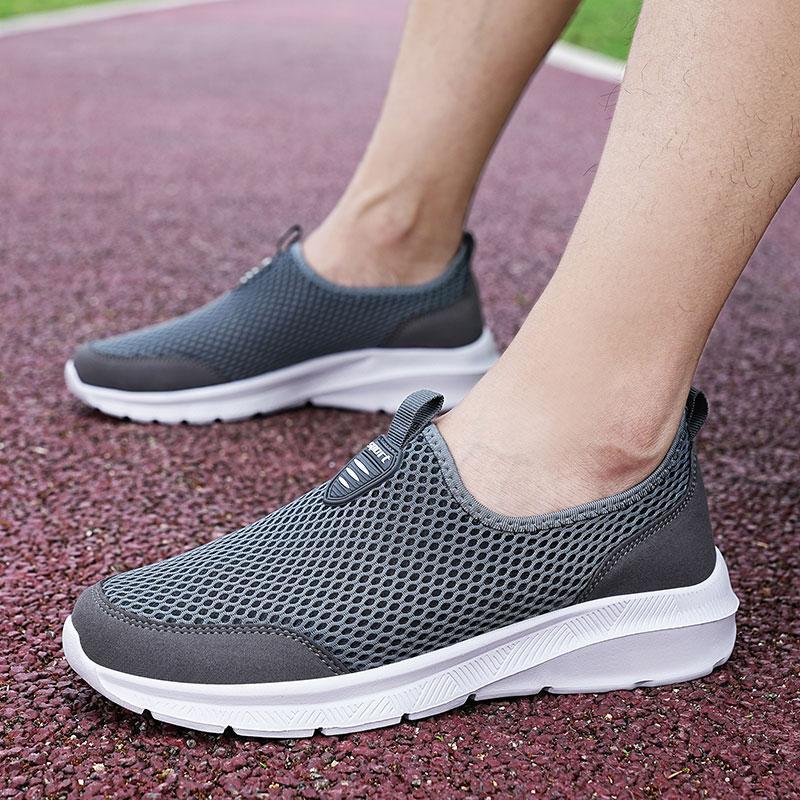 Breathable mesh men's shoes summer new sports shoes mesh shoes thin mesh hollow men's flat bottom comfortable and lightweight running shoes