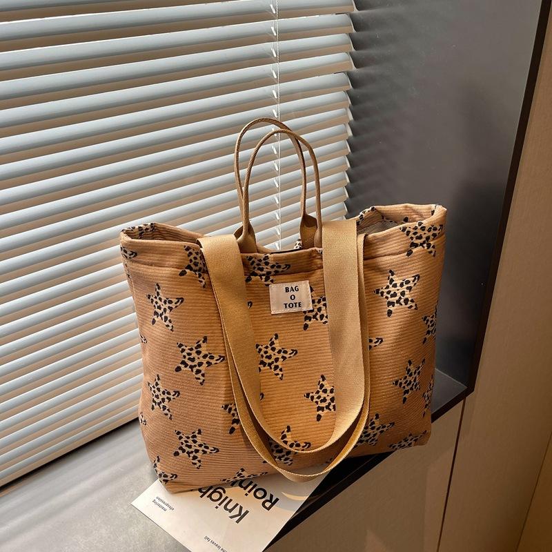 Borsa a Spalla Singola - Fresca e Chic, Design di Nicchia, Adatta per Viaggi e Borsa Tote Versatile