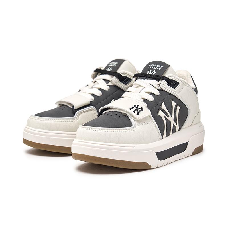 MLB Unisex Monogram Skate Shoes 36.5 (230mm)