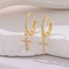 Pendientes de Aro Cruzados Hiphop para Hombres Mujeres, Pendientes de Metal con Incrustaciones de Circonita de Cristal, Joyería Pop Punk Genial Regalo