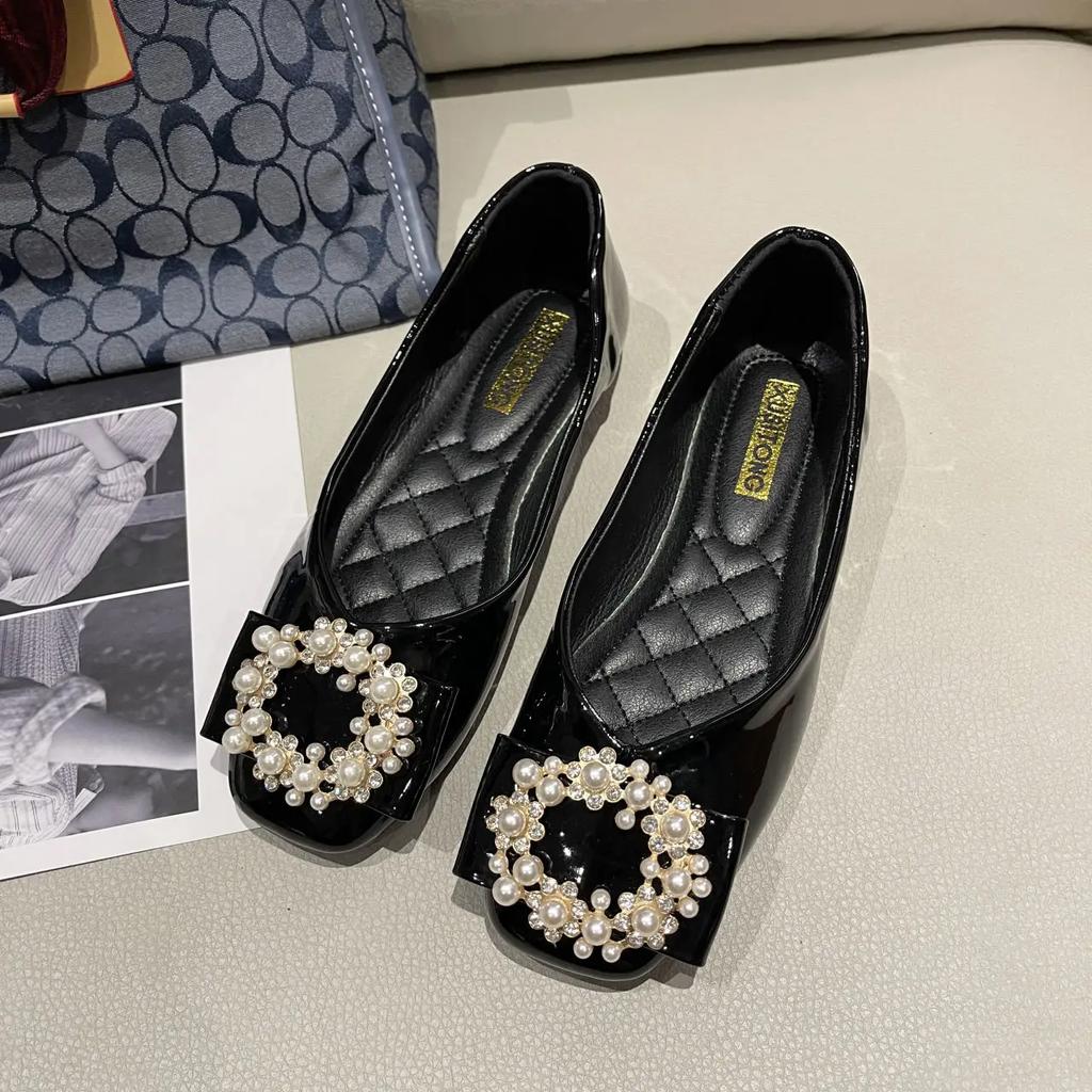 Fashion Woman Flats Slip-on Pearl Square Toe Shoes for Women Non Y2k Quick Delivery Summer 2025 Chic Point Elegant Dress Vacation Trend