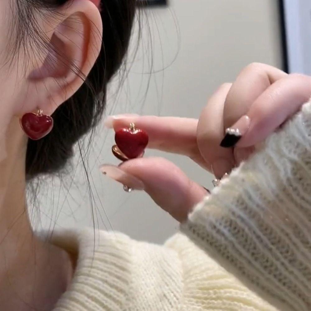 Zinc Zinc Alloy Elegant Simple Women Jewelry Enamel Stud Earrings Korean Style Earrings Heart Ear Buckle