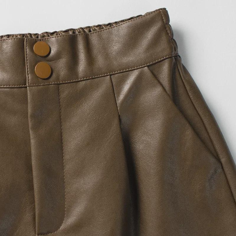Braune PU-Ledershorts mit hoher Taille in A-Linie für Damen, Herbst/Winter 2025, Slim Fit, lässige Oberbekleidung mit weitem Bein.