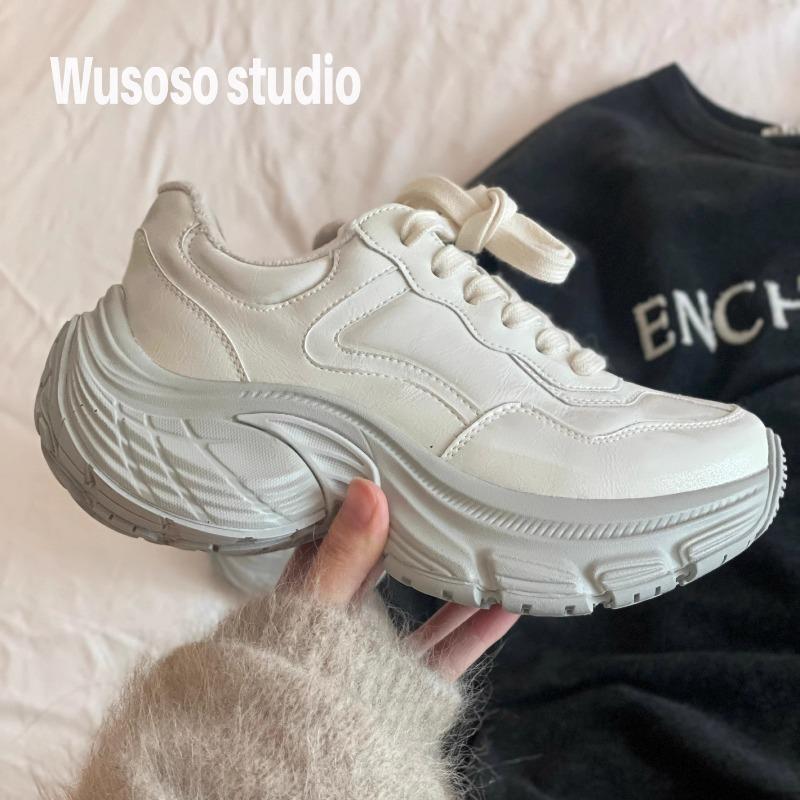 

White moonlight feels old, polished, thick sole increases cm, spring new single non-slip and wear-resistant women s shoes 40 срібний
