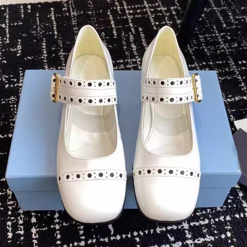 Fashion Fashion Patent Leather Hollow out Mary Janes Women Pumps Spring Summer Vintage Belt Buckle Chunky heels Girl Shoes Zapatos Mujer