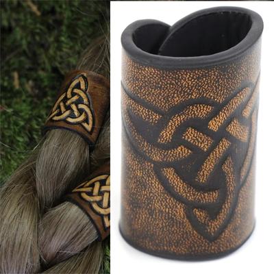 Von Wikingern inspirierte geprägte PU-Leder Haaraccessoires Mode Haarschmuck mit nordischen Symbolen für Männer und Frauen
