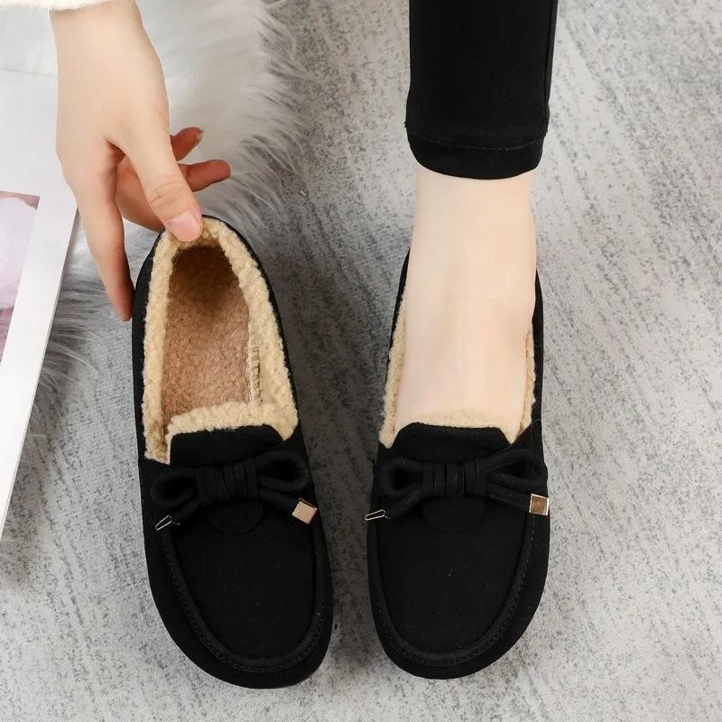 Cotton Shoes Women's 2024 Autumn and Winter New Fashionable One Foot Loafers with Plush Warm Flat Casual Cotton Shoes