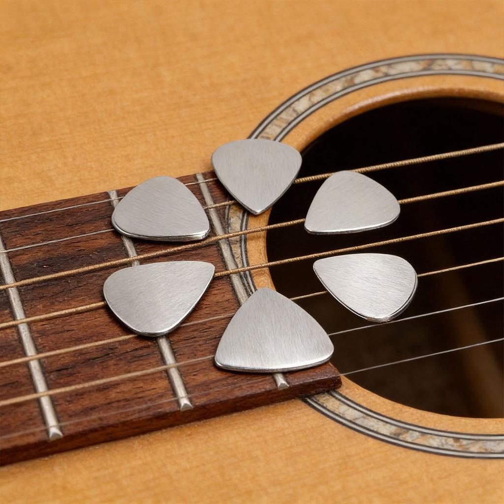 6Pcs 0.3mm Stainless Steel Picks, Sturdy Durable Metal Plectrums, Perfect for Acoustic Guitar, Electric Guitar, Ukulele ZSY