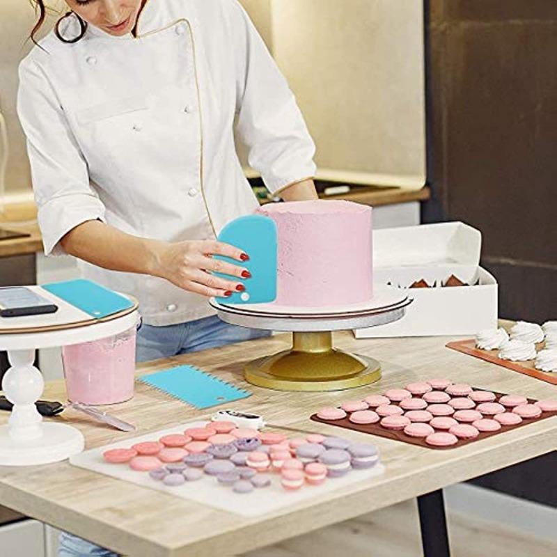 Silicone Cake Decorating Piping Bag & Nozzle Set