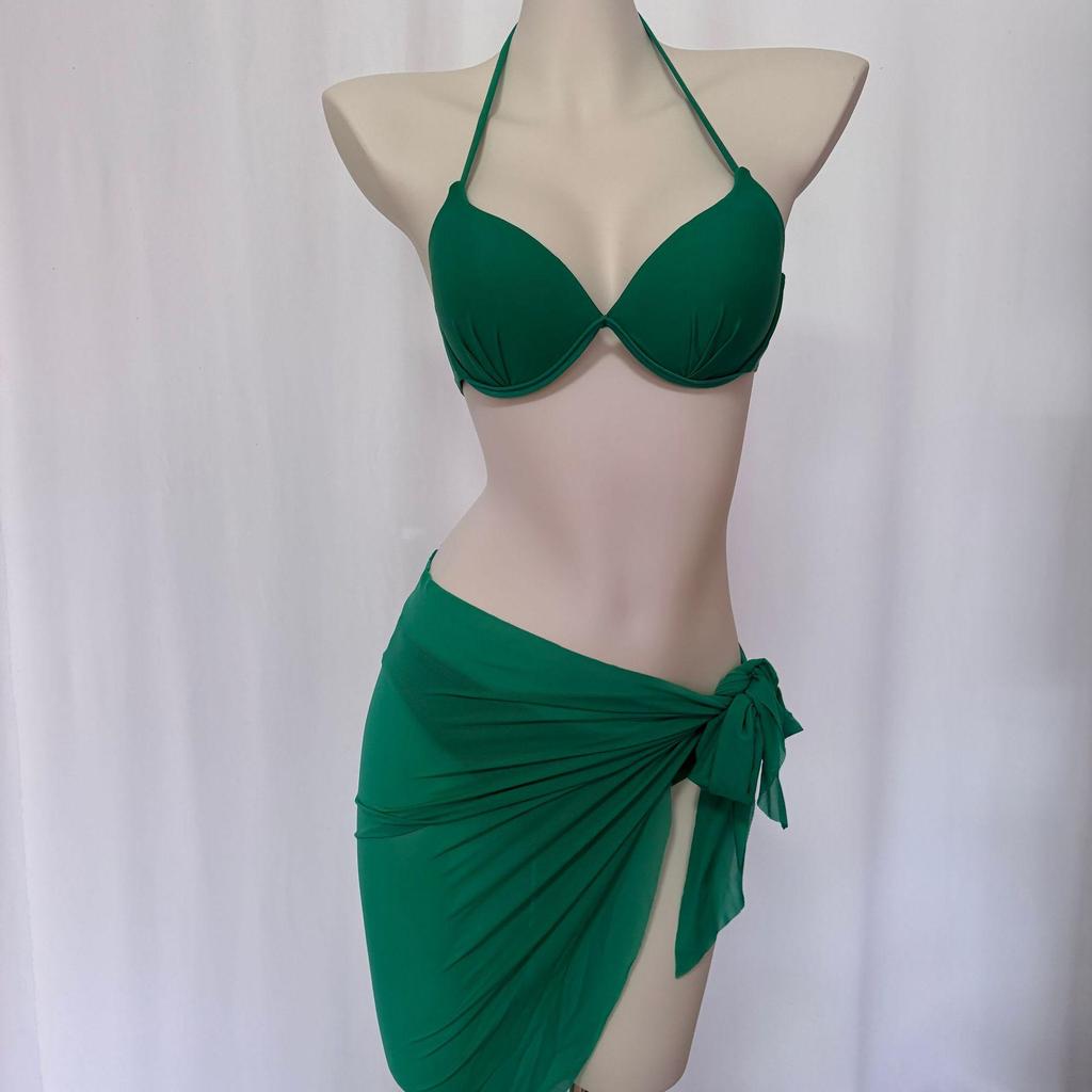 Rose Red Three-Piece Swimsuit Bikini with Underwire for Small Chest