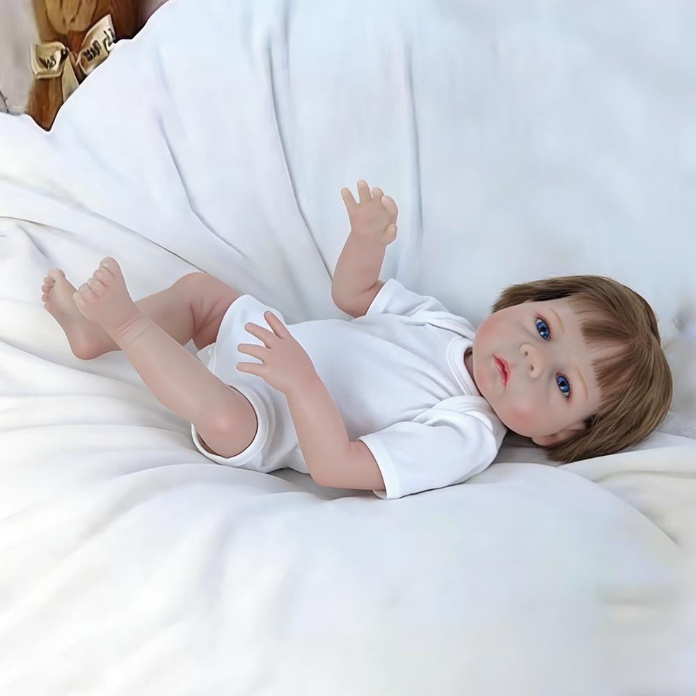 Realistic 46cm Silicone Reborn Baby Doll with Implanted Hair 46cm Full Silicone Girl Doll