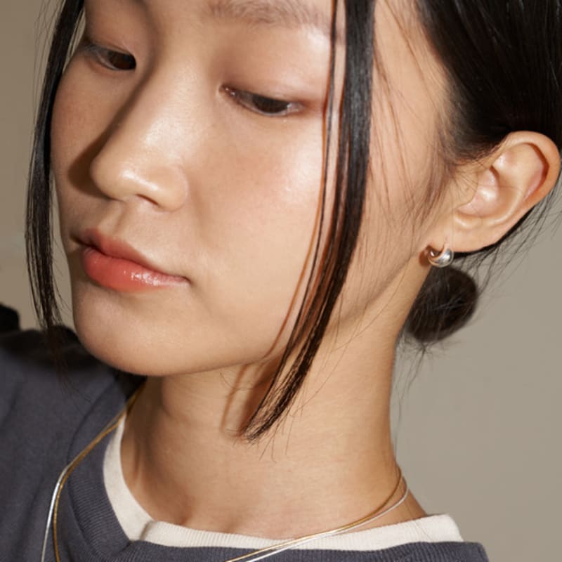 SULTANA water drop earring