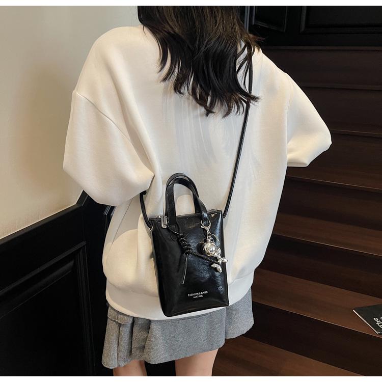 2025 Women's Mini Crossbody Bag – Lipstick Phone Carrier & Trendy Fashion Accessory