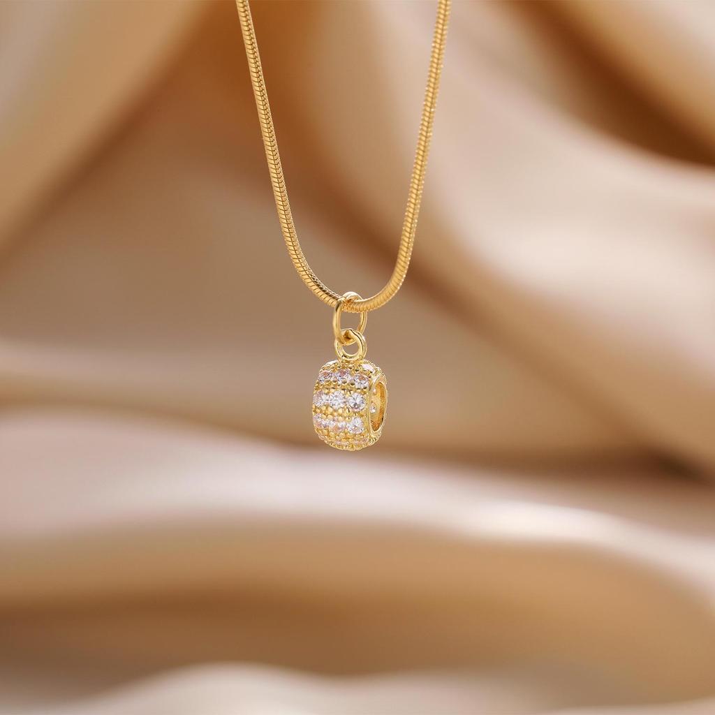 Women's Elegant Light Luxury Clavicle Necklace – Versatile, Fashionable, High-End Feel