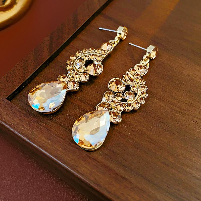 Elegant French Inlaid Diamond Teardrop Pendant Necklace