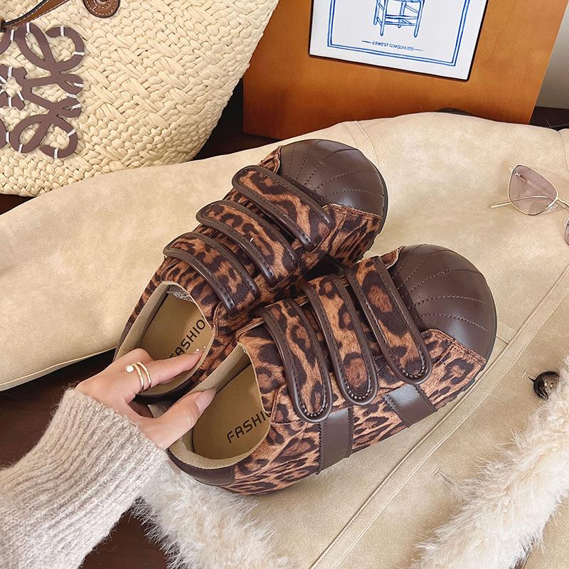 

Осень новая версия из коровьей кожи липучка круглый носок модные кроссовки на липучке женская одинарная обувь женская 40 леопардовый