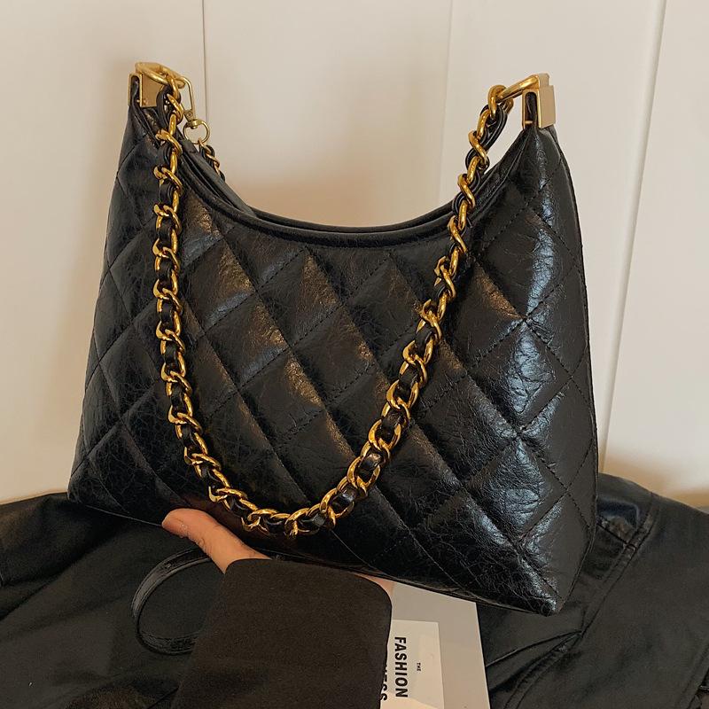 Rhombus Chain Bag, Women's 2025 New Autumn and Winter Fashionable Textured Shoulder Bag, Popular Commuter Messenger Bag This Year